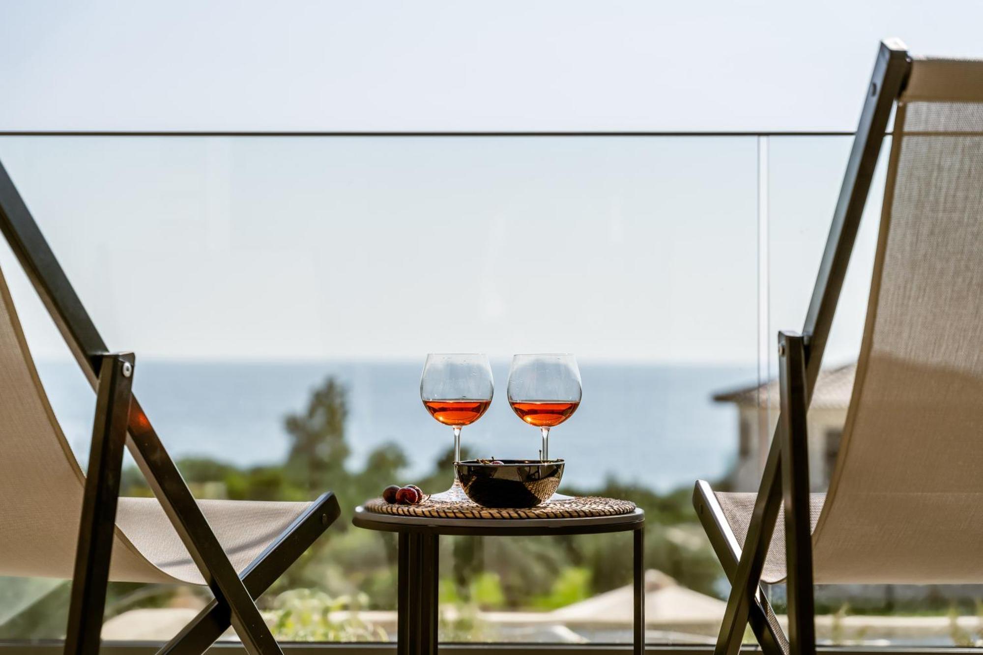The View Hotel Sofas Coastal Retreat Perdika  Ngoại thất bức ảnh